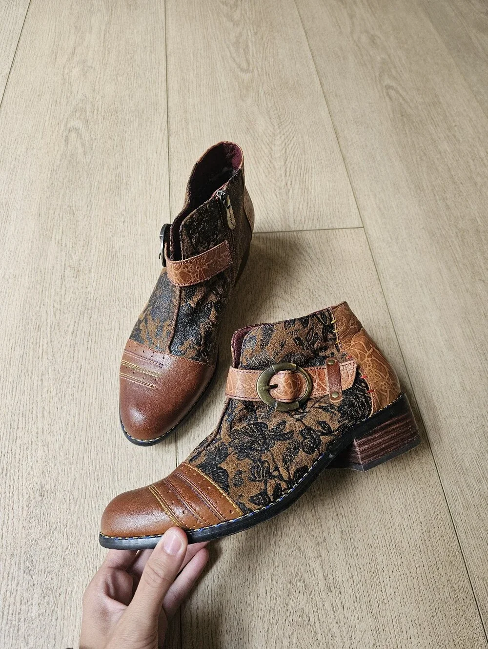 $150 Spring Step L'Artiste Georgiana Boots 39/ 8.5 Camel Multi